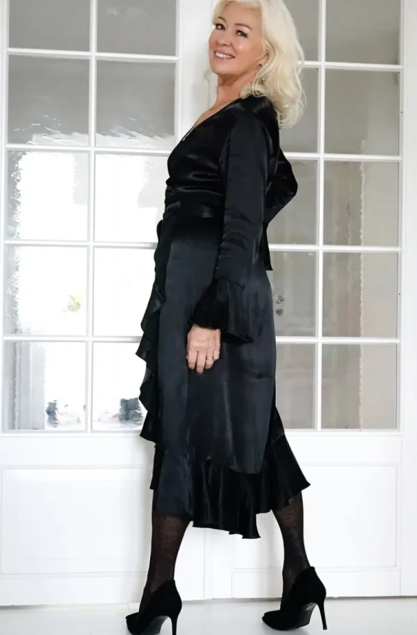 BLOND HOUR <3 Susanne Nordström - The Perfect Wrap Dress - Viscose Black New