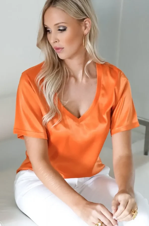 BLOND HOUR - The Perfect Shiny Tshirt V-neck - Orange Sale