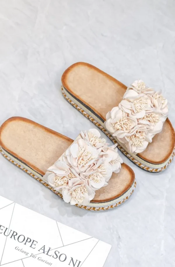 MIXED BRANDS - Sandal with flowers 7078 - Beige Clearance