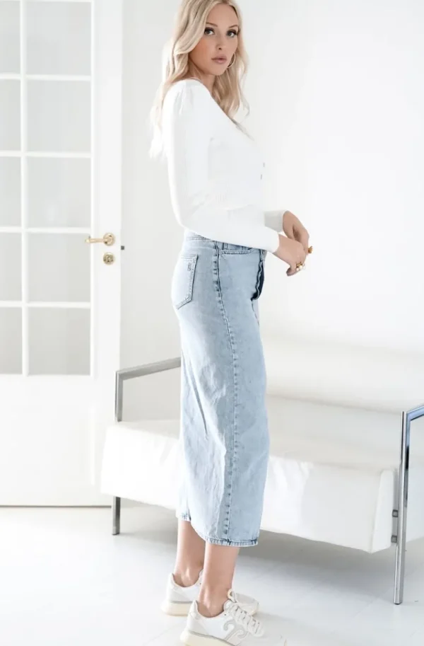 MY ESSENTIAL WARDROBE - Louis Wrap Denim skirt - Light Blue Retro Fashion