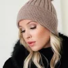 PLAIN VANILLA - Beanie with faux fur pompom - Sand Hot