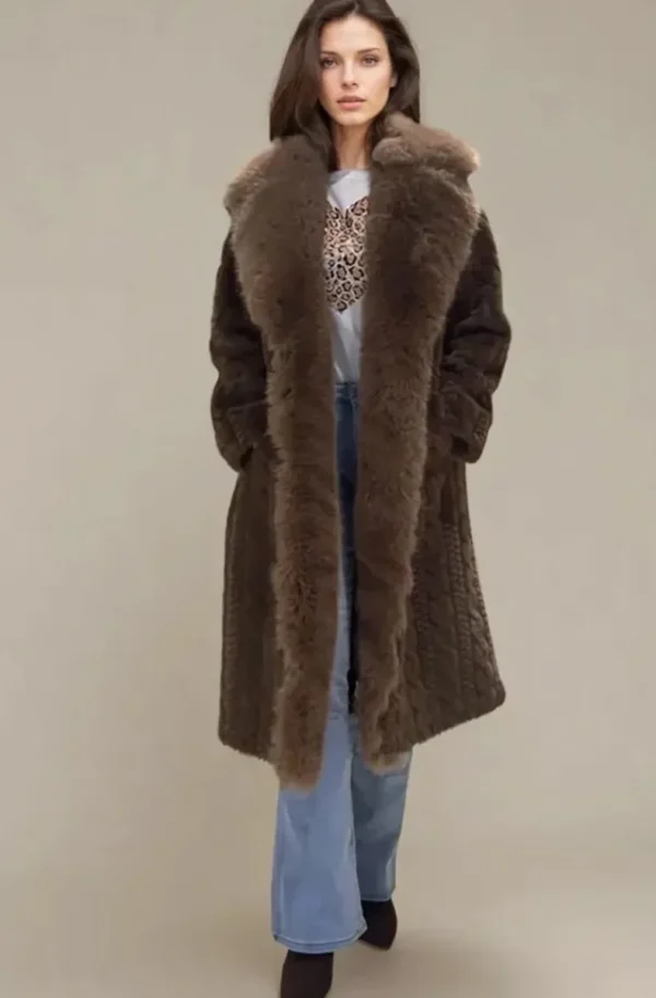 PLAIN VANILLA - Knitted Coat with Faux Fur - Chocolate Hot