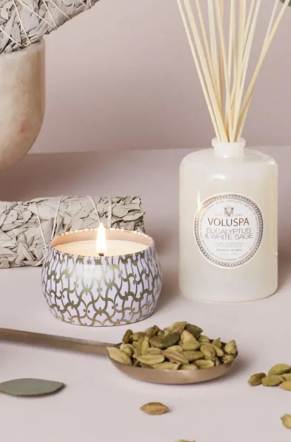 VOLUSPA - Mini Tin Candle 25tim - Eucalyptus & White Sage Clearance